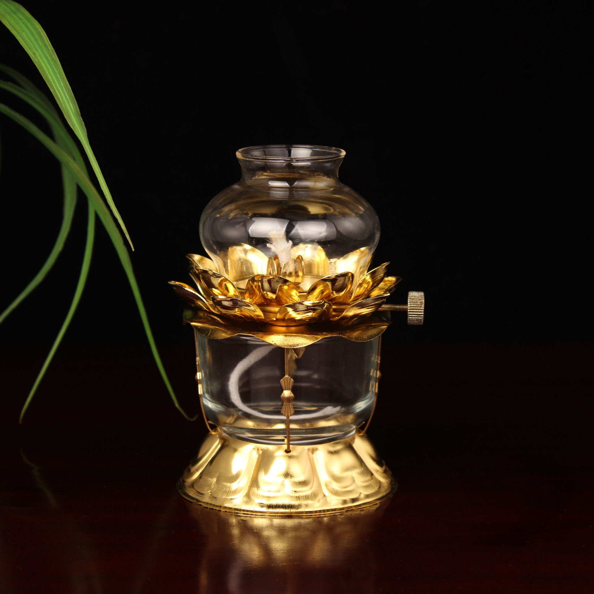 Golden Oil Lamp For Buddhist W - Candle Zero recension och pris